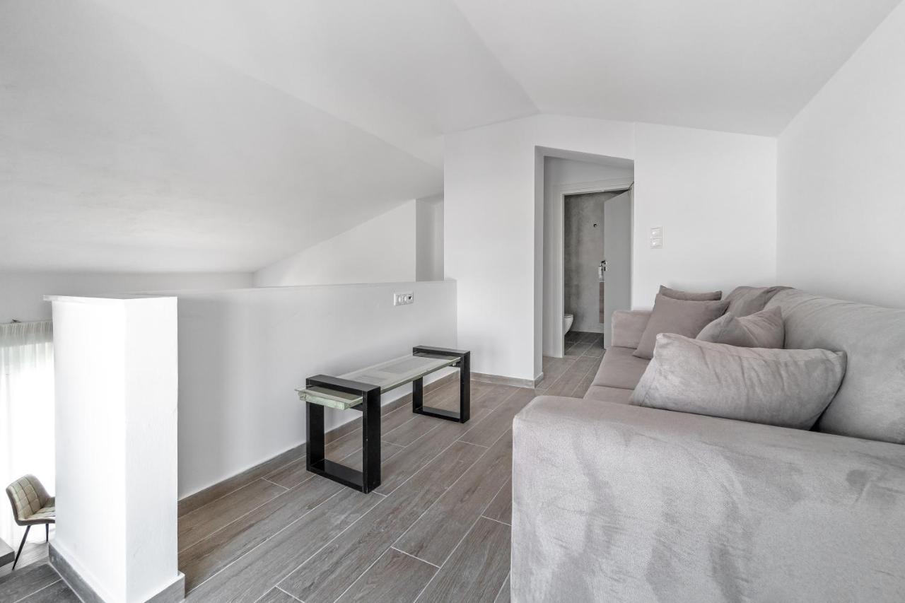 Costa Vasia Boutique Apartments Vrachati Exterior photo