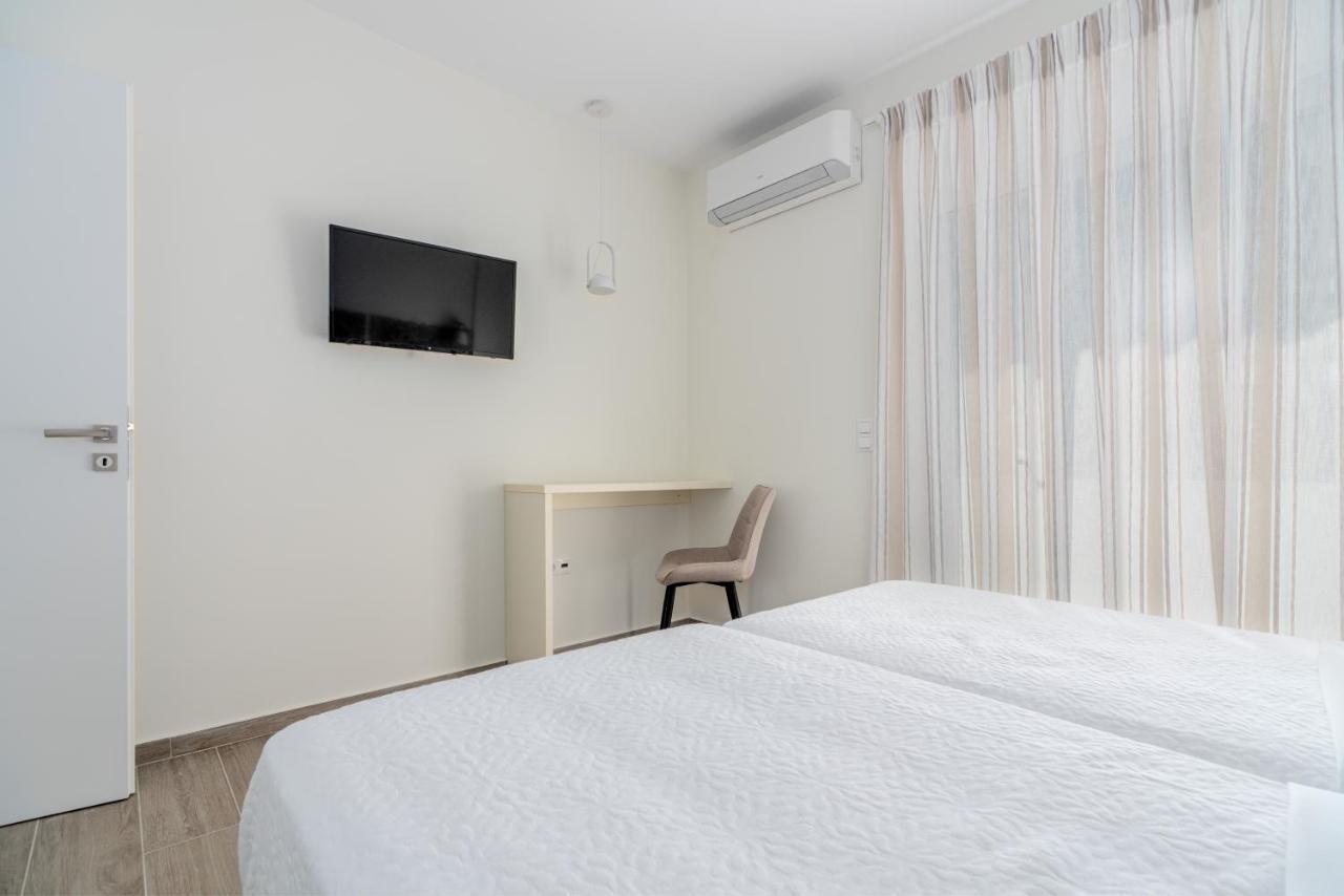 Costa Vasia Boutique Apartments Vrachati Exterior photo